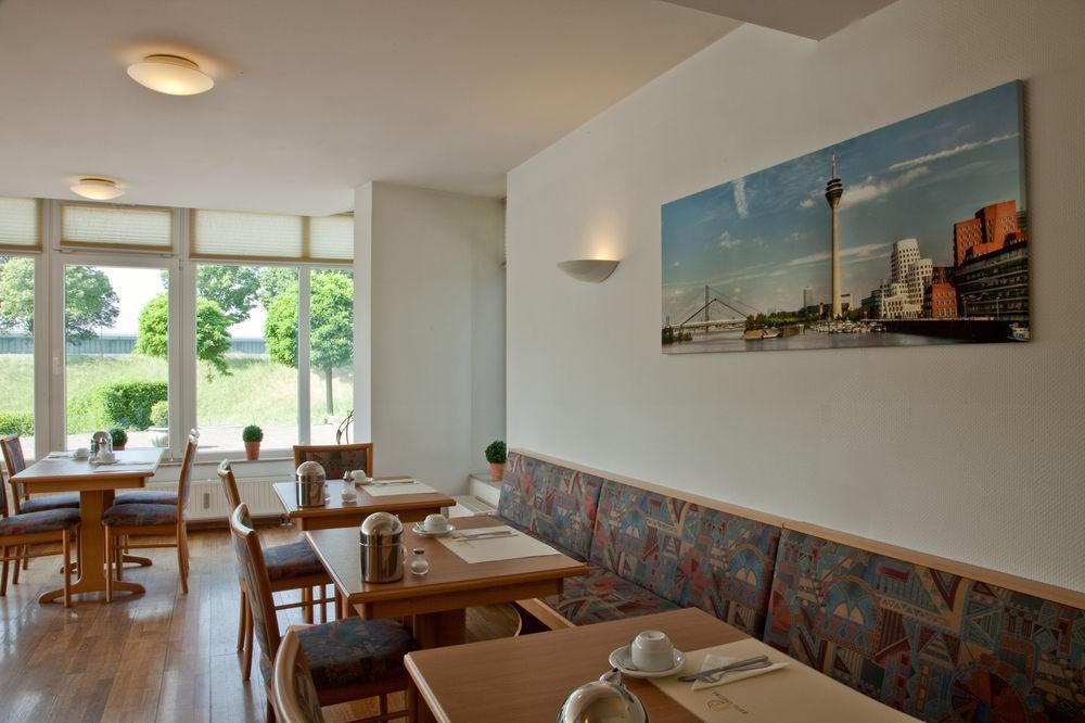 Hotel Chrisma Düsseldorf Exterior foto