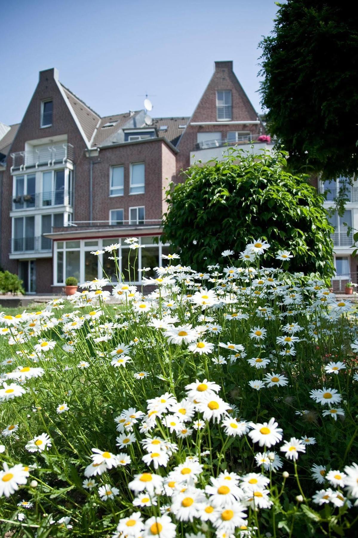 Hotel Chrisma Düsseldorf Exterior foto